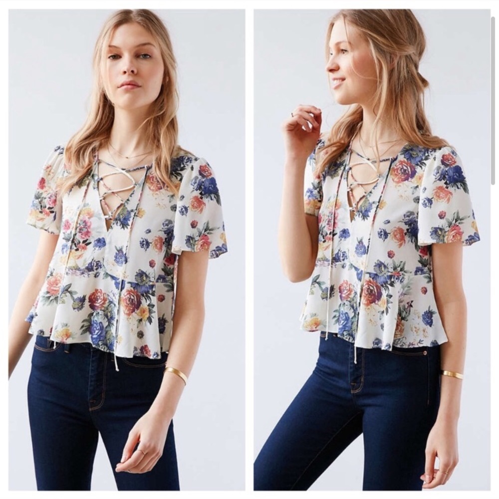 Floral crop blouse